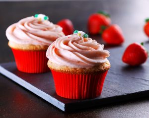Strawberry Cupcakes with Strawberry Icing | www.canolarecipes.ca