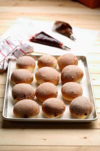 Incredible Baked Doughnuts | www.canolaeatwell.com
