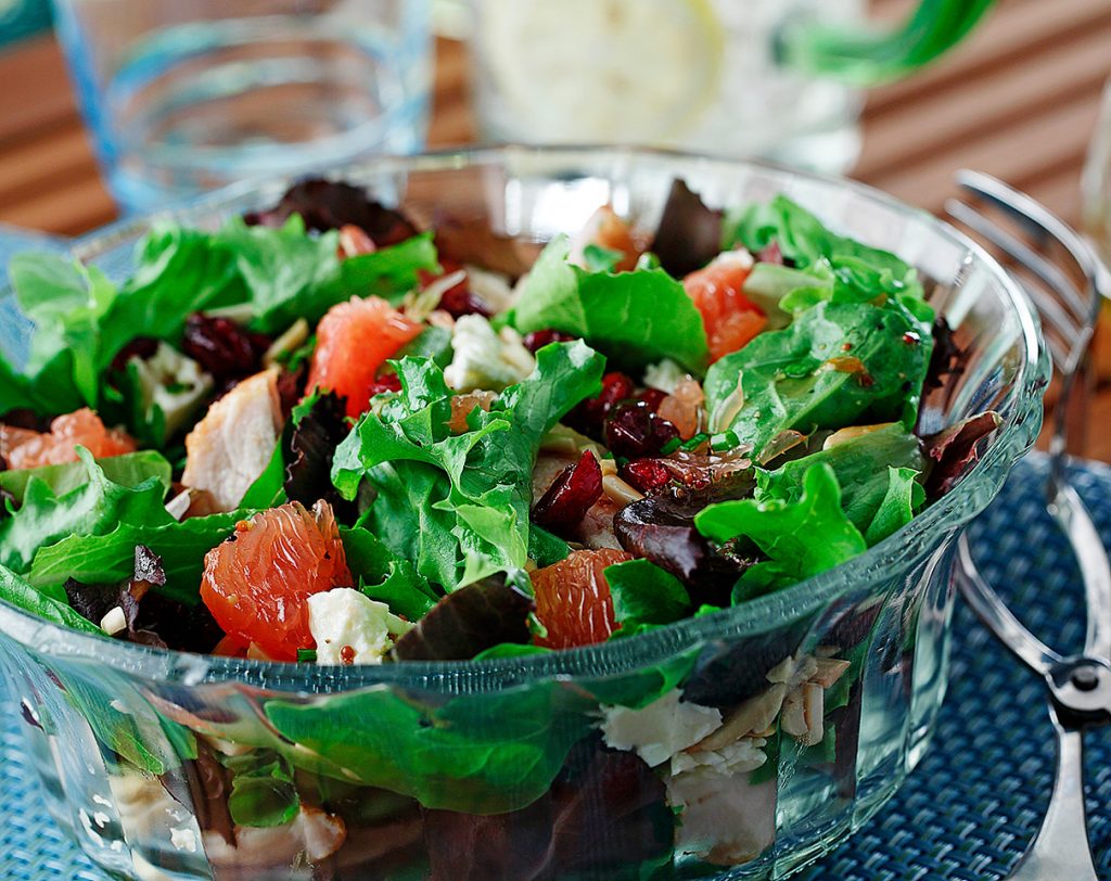 Grilled Grapefruit and Chicken Salad | www.canolaeatwell.com