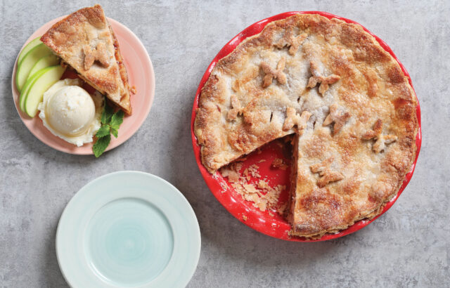 Canola Pastry Spiced Apple Pie
